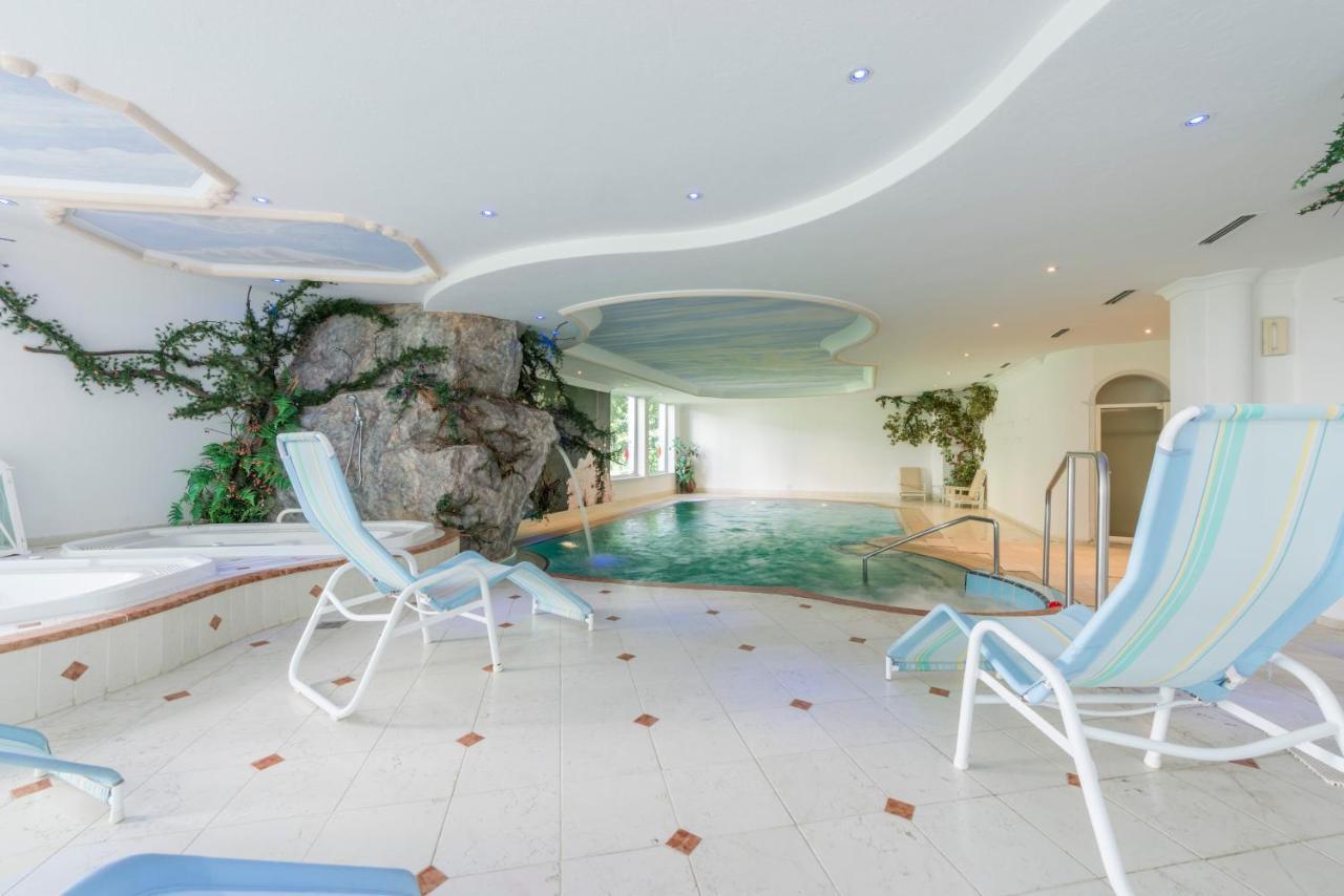 Hotel Alpino Wellness & Spa ペーイオ・フォンティ エクステリア 写真