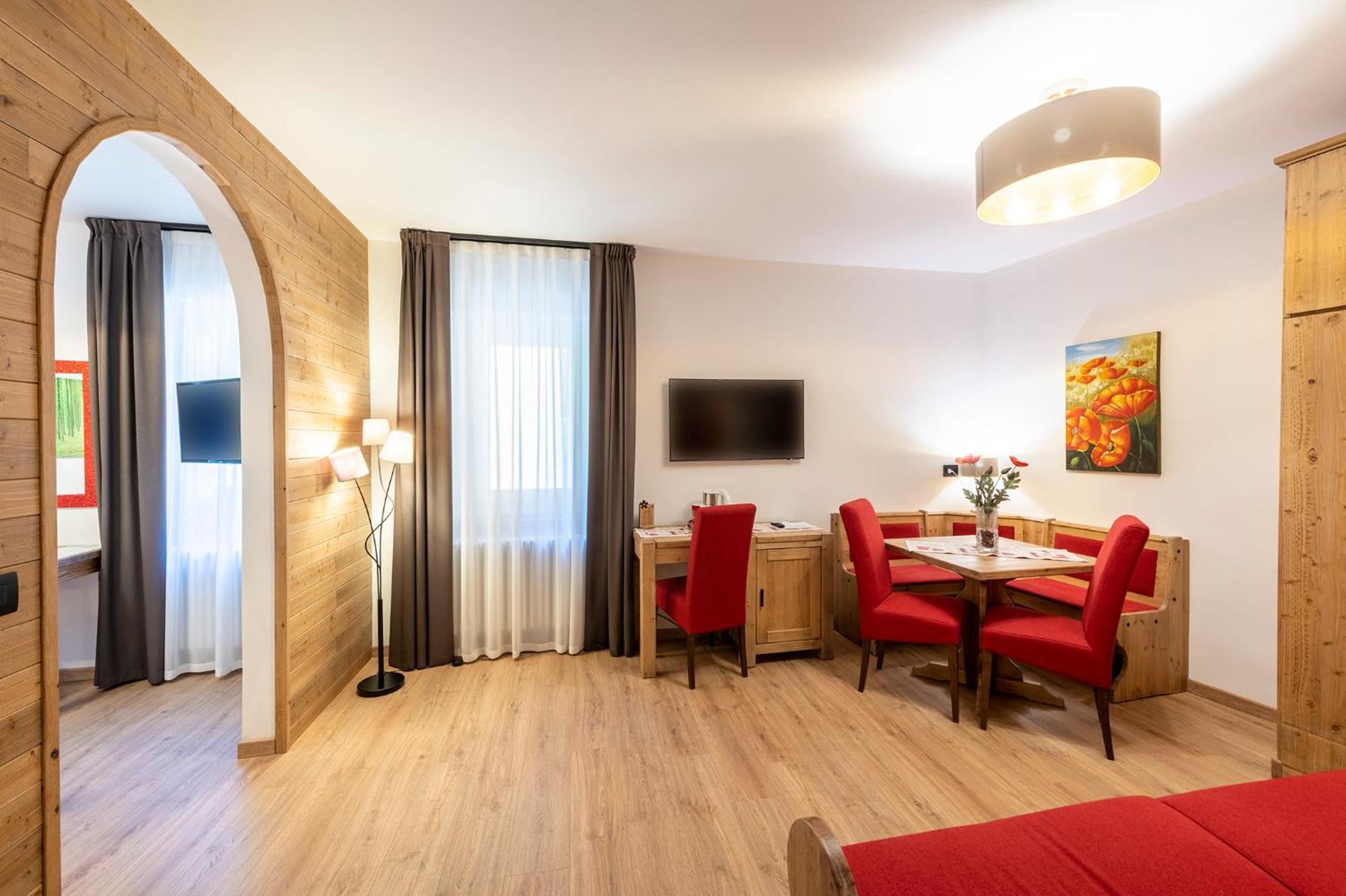 Hotel Alpino Wellness & Spa ペーイオ・フォンティ エクステリア 写真